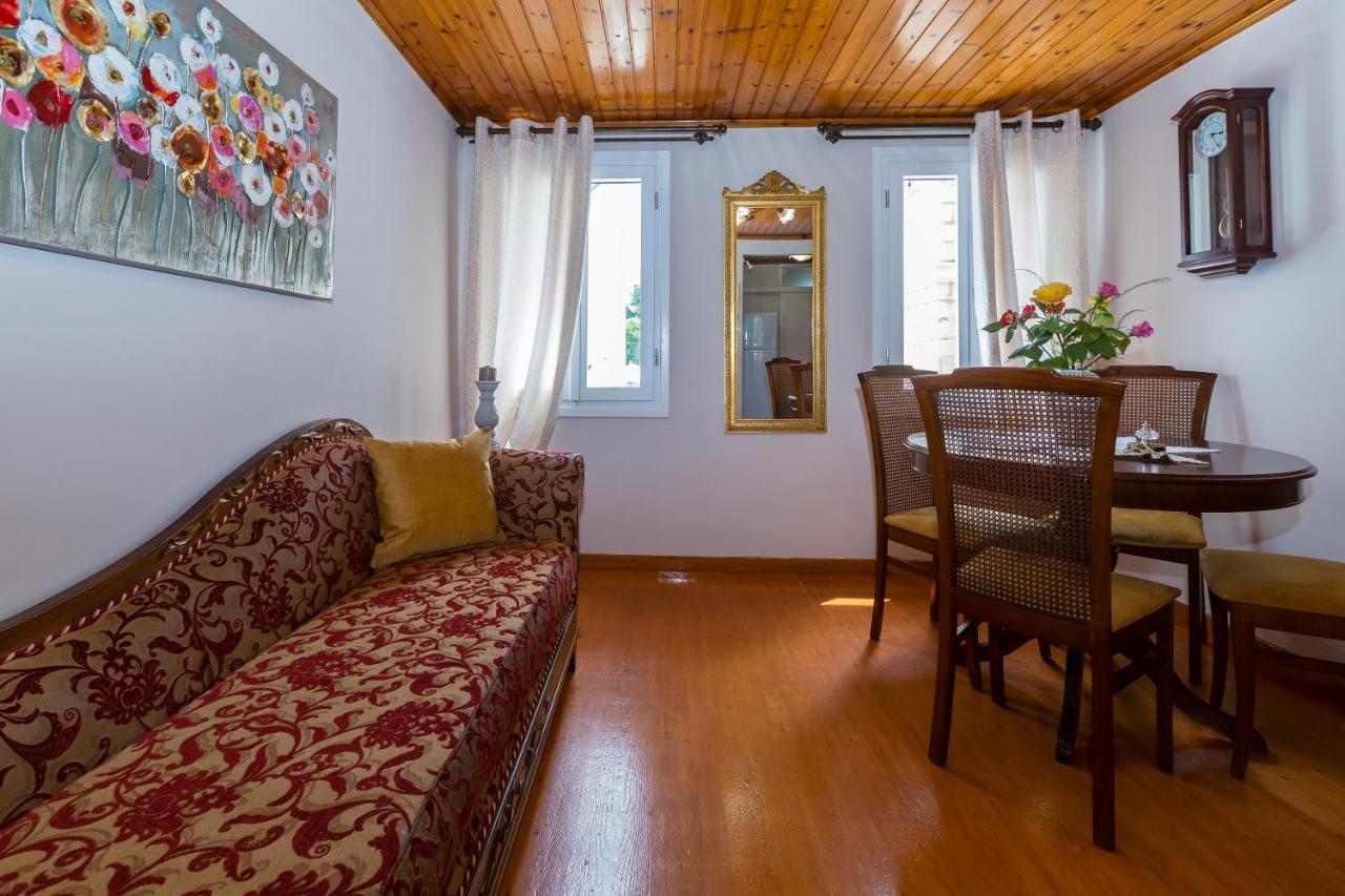 Townhall Nest Corfu  Buitenkant foto